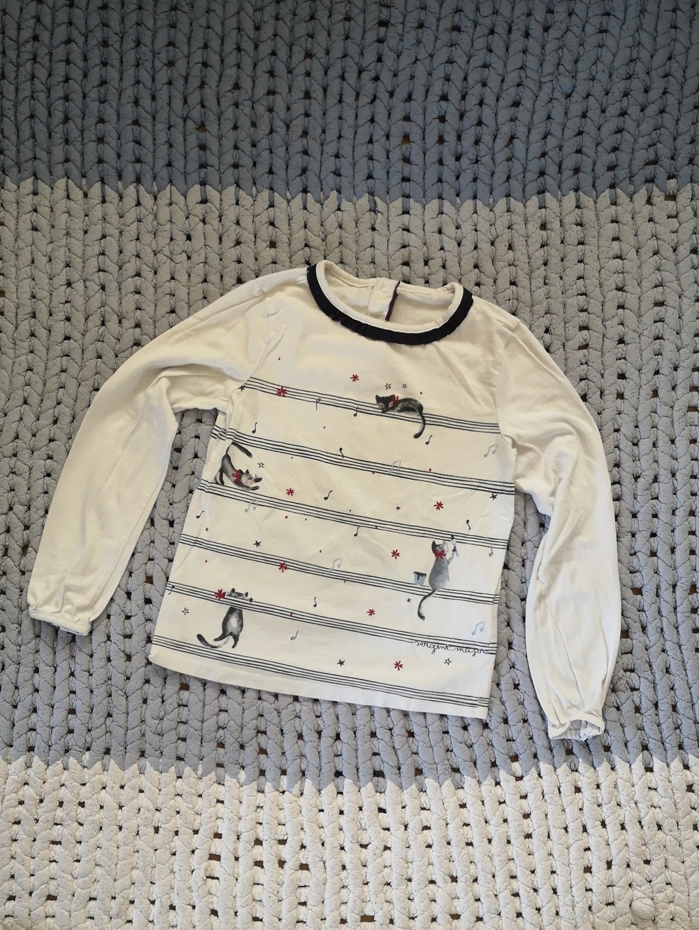 Girls' Cream Long-Sleeve Tee with Musical Cat Print and Navy Trim